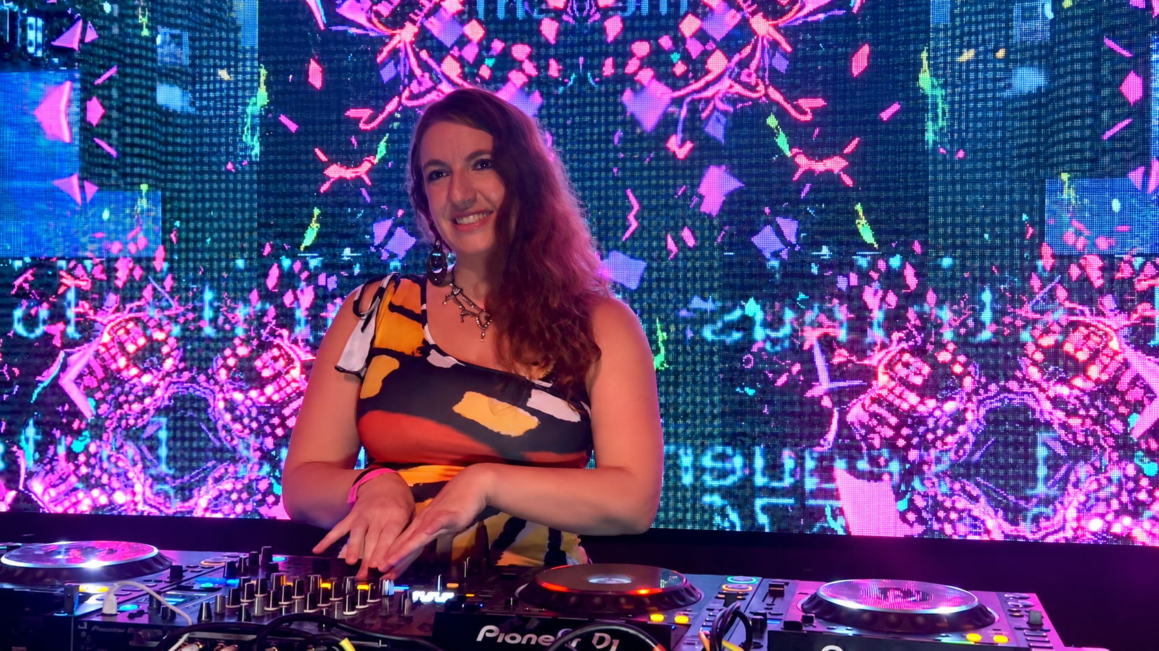 Media 2