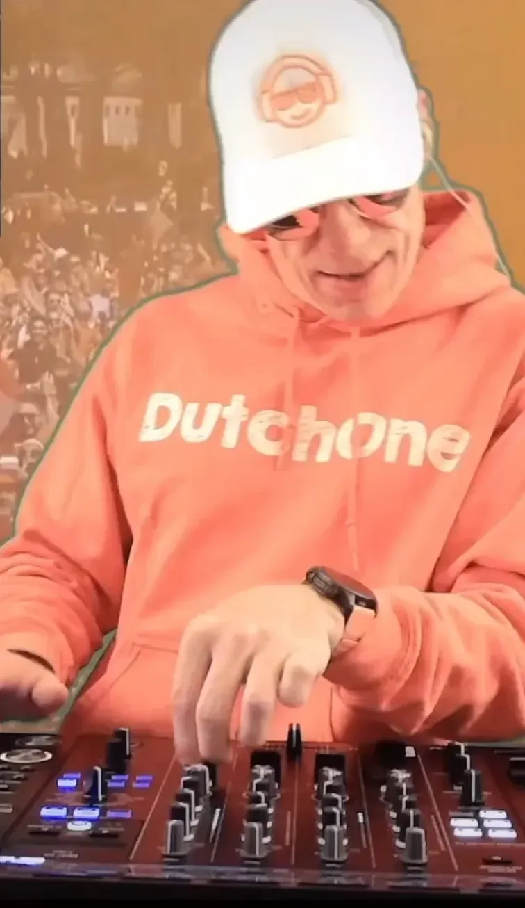 Media 2
