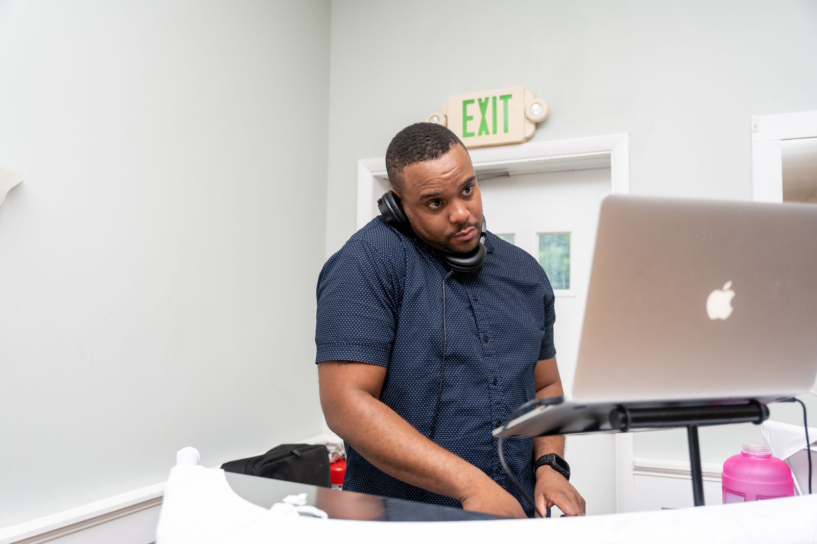 Dj Uncle Vell