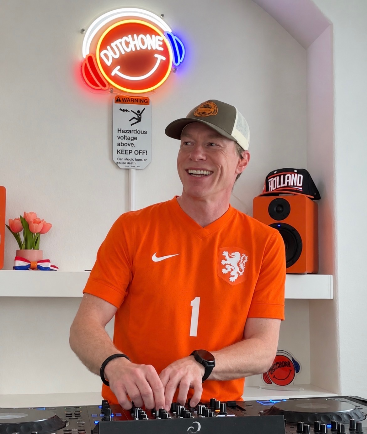 DutchOne🇳🇱